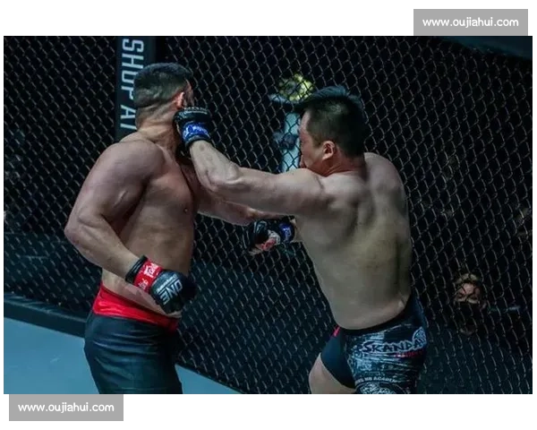 西蒙马库斯对决姜春鹏世界级对抗点燃擂台之夜巅峰强者荣耀之战全城瞩目 西蒙马库斯对决姜春鹏世界级对抗点燃擂台之夜巅峰强者荣耀之战全城瞩目