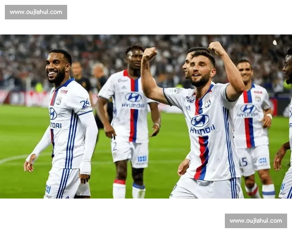 里昂主场迎战波尔多法甲焦点对决走势前瞻解析战术博弈与胜负关键